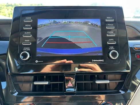 Used 2024 Toyota Camry SE FWD image 16