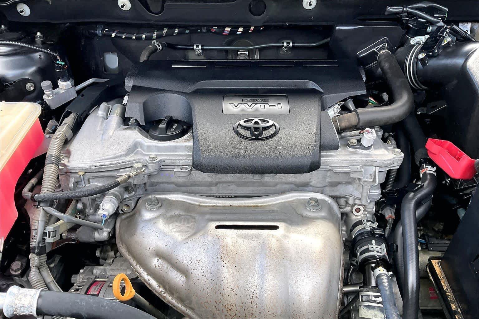 Used 2018 Toyota RAV4 Limited FWD image 32