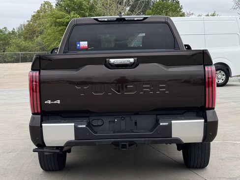 Used 2024 Toyota Tundra Limited AWD/4WD image 5