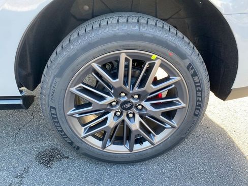 New 2025 Ford Expedition Platinum w/ Stealth Performance Package image 34