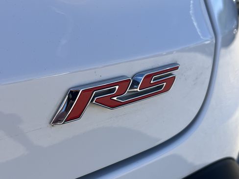 Used 2025 Chevrolet Trax RS FWD image 9