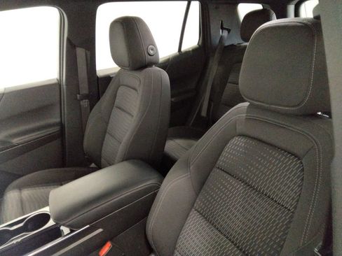 Used 2025 Chevrolet Equinox LT image 31