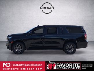 Used 2023 Chevrolet Suburban RST w/ Luxury Package AWD/4WD video 3