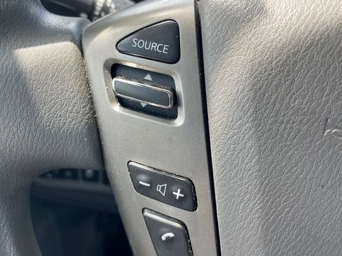 Used 2020 Nissan NV 2500 SV w/ Back Door Glass Package image 18