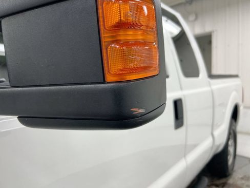Used 2015 Ford F250 XL w/ Power Equipment Group RWD image 28