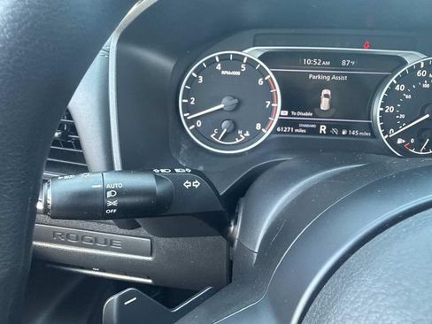 Used 2024 Nissan Rogue S FWD image 29