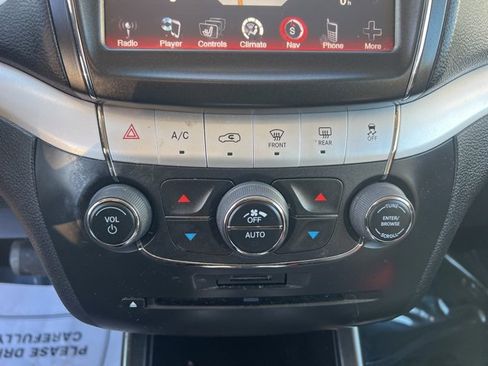 Used 2015 Dodge Journey R/T w/ Flexible Seating Group image 30