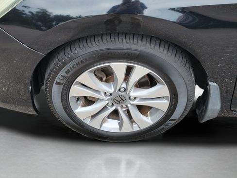 Used 2015 Honda Accord LX image 32