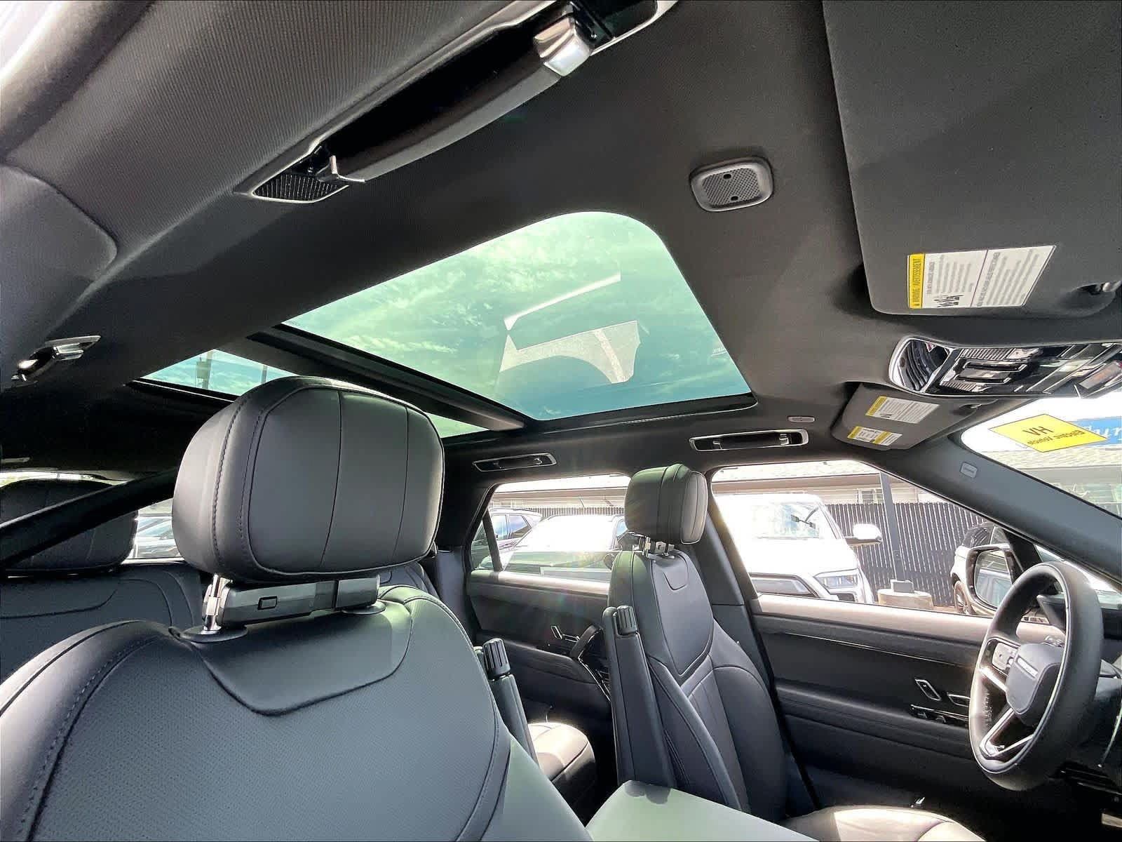 New 2026 Land Rover Range Rover Sport Dynamic SE AWD/4WD image 29