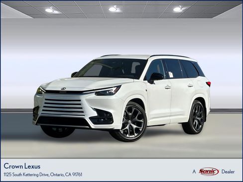 New 2026 Lexus TX 500h AWD image 1