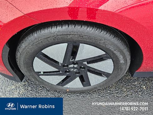 New 2025 Hyundai Ioniq 6 SE image 16