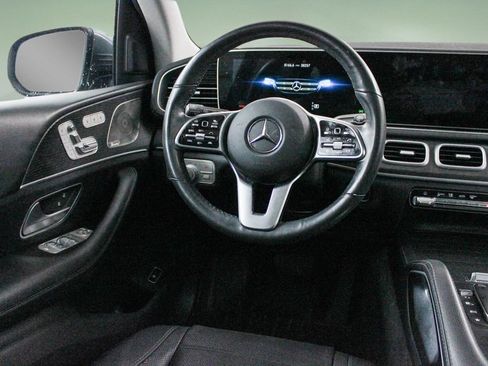 Used 2023 Mercedes-Benz GLS 450 4MATIC image 18