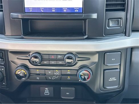 New 2025 Ford F250 XLT image 19