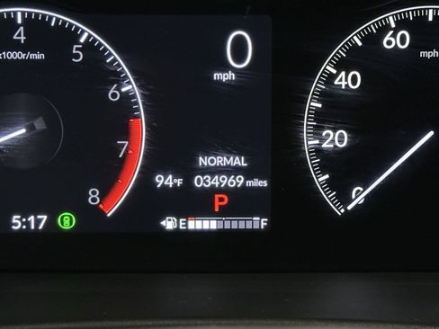 Certified 2024 Honda Pilot Touring image 19