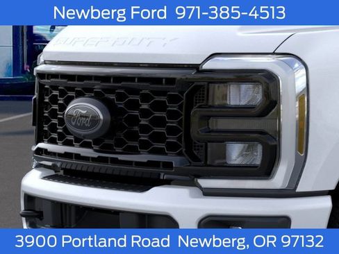 New 2026 Ford F250 Lariat w/ Black Appearance Package AWD/4WD image 17