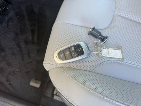 Used 2025 Hyundai Palisade SEL FWD image 28