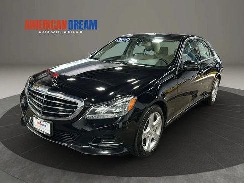 Used 2014 Mercedes-Benz E 350 4MATIC Sedan image 1