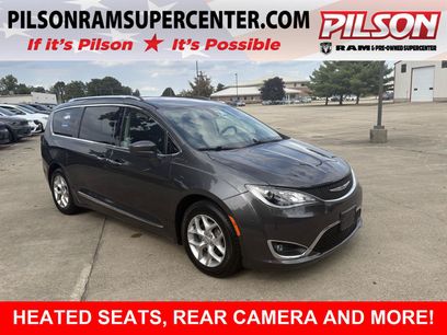 Used 2018 Chrysler Pacifica Touring-L w/ Tire & Wheel Group