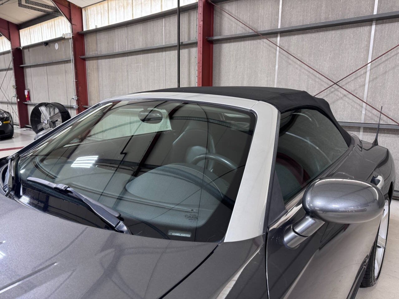 Used 2005 Chrysler Crossfire Limited RWD image 28