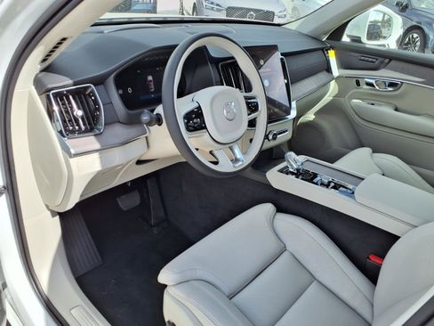 New 2026 Volvo XC90 B6 Ultra w/ Lounge Package image 13