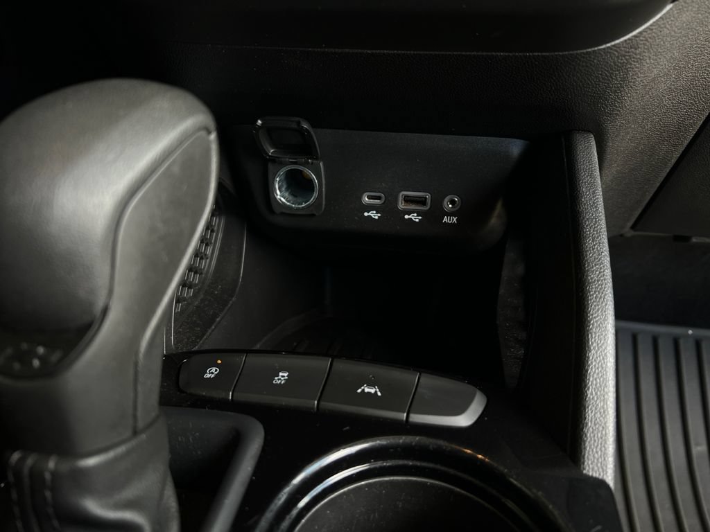 Used 2021 Chevrolet TrailBlazer LT w/ Convenience Package FWD image 21