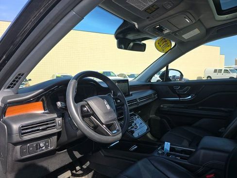 Used 2022 Lincoln Corsair Reserve w/ Equipment Group 201A image 11