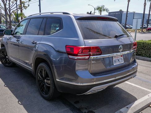 Used 2018 Volkswagen Atlas SEL FWD image 18