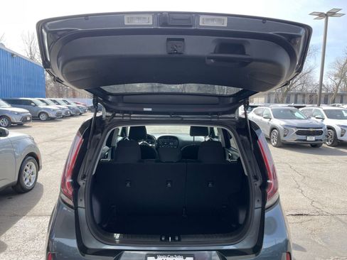 Used 2025 Kia Soul LX w/ LX Technology Package image 29