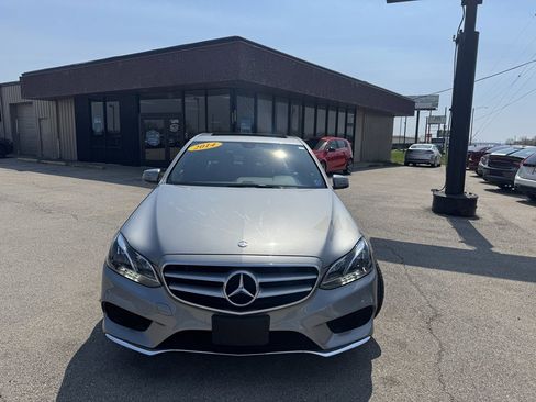 Used 2014 Mercedes-Benz E 350 4MATIC Sedan image 2