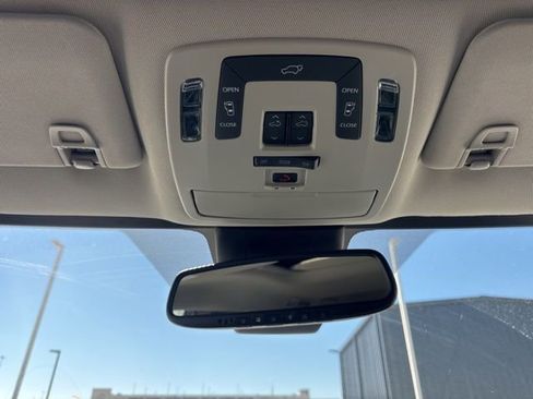 Certified 2025 Toyota Sienna XLE image 14