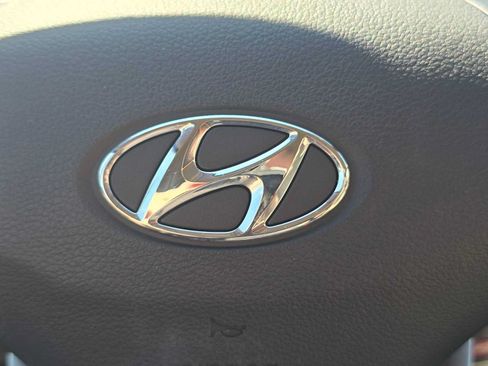 Used 2019 Hyundai Elantra SEL FWD image 30