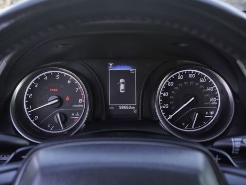 Used 2023 Toyota Camry SE FWD image 14