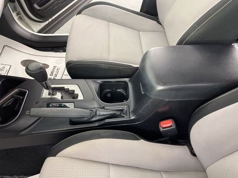 Used 2018 Toyota RAV4 XLE image 30