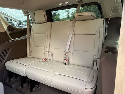Used 2022 GMC Yukon Denali w/ Denali Ultimate Package AWD/4WD image 13