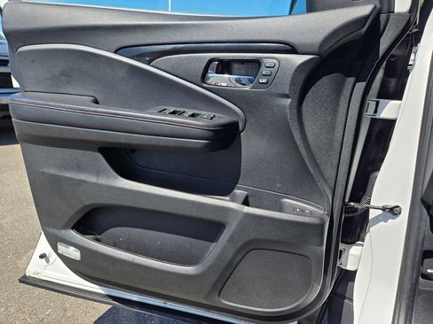 Used 2022 Honda Pilot Black Edition image 13