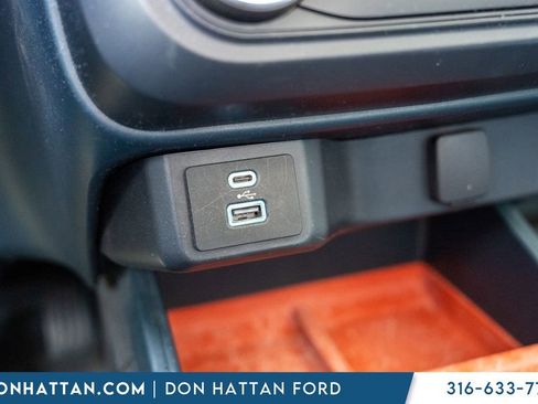 Used 2022 Ford Maverick XLT FWD image 12