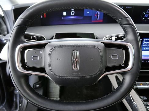 Used 2024 Lincoln Nautilus Reserve w/ Equipment Group 202A AWD/4WD image 18