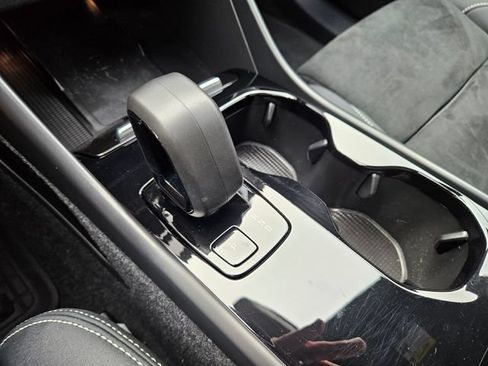 Used 2024 Volvo XC40 Recharge Ultimate w/ Protection Package Premier AWD/4WD image 28