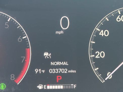 Used 2024 Honda Pilot TrailSport image 10