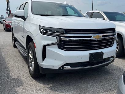 Used 2021 Chevrolet Suburban LT w/ Luxury Package