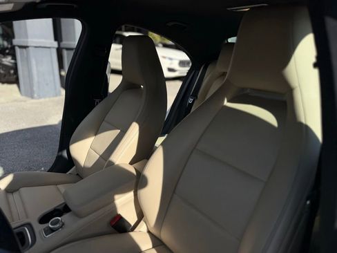 Used 2019 Mercedes-Benz CLA 250 image 27