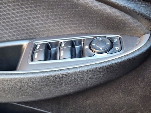 Used 2023 Chevrolet Malibu LT image 27