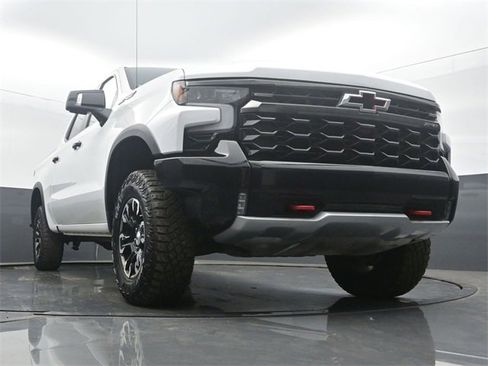 Used 2022 Chevrolet Silverado 1500 ZR2 image 53