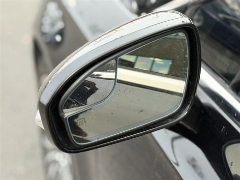 Used 2017 Ford Fusion Energi Titanium image 18