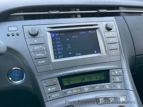 Used 2015 Toyota Prius Two FWD image 21