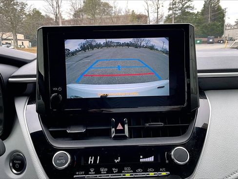 Used 2024 Toyota Corolla LE image 12