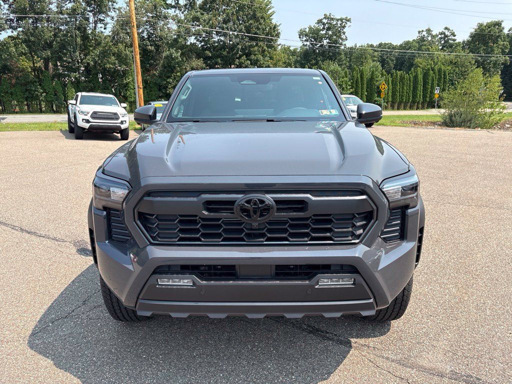 Certified 2026 Toyota Tacoma TRD Off-Road w/ TRD Off Road Premium Package AWD/4WD image 9