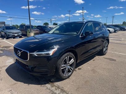 Used 2019 Volvo XC60 T5 Momentum w/ Multimedia Package