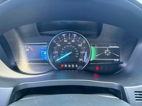 Used 2019 Ford Explorer Limited w/ Class III Trailer Tow Package FWD image 19