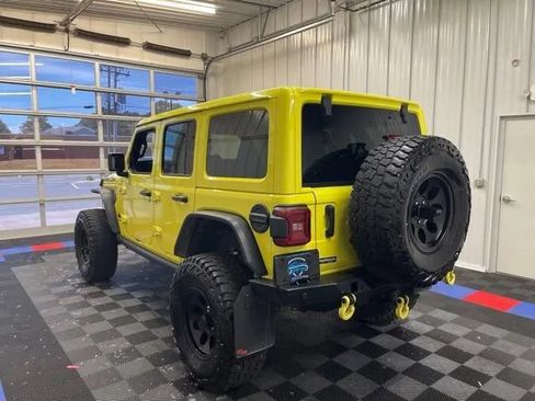 Used 2024 Jeep Wrangler Unlimited Rubicon AWD/4WD image 6